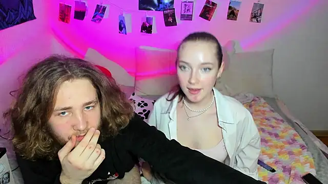 swiity room  online show from January 18, 2026, 4:22 pm