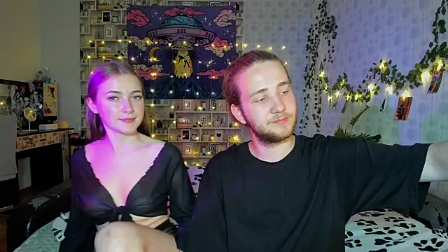 swiity room  online show from July 4, 2026, 5:41 pm