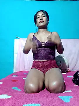 Saraa xx online show from March 13, 2026, 2:51 am