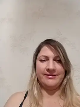 Stephania77727 online show from January 9, 2026, 5:37 pm