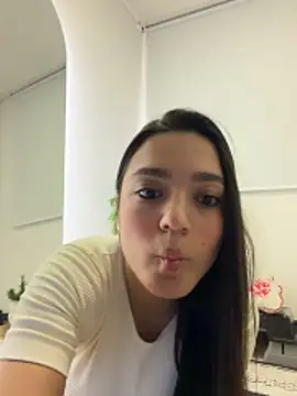 Snapshot of EVA_WILD1 chatting on February 10, 2026, 12:48 am EVA WILD1 online show from February 10, 2026, 12:48 am