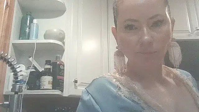 Snapshot of Felarune chatting on February 25, 2026, 5:17 am Felarune online show from February 25, 2026, 5:17 am