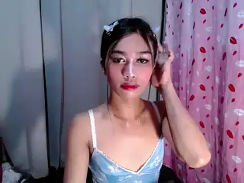 Snapshot of Goddess_katrina26 chatting on January 13, 2026, 1:27 pm Goddess katrina26 online show from January 13, 2026, 1:27 pm