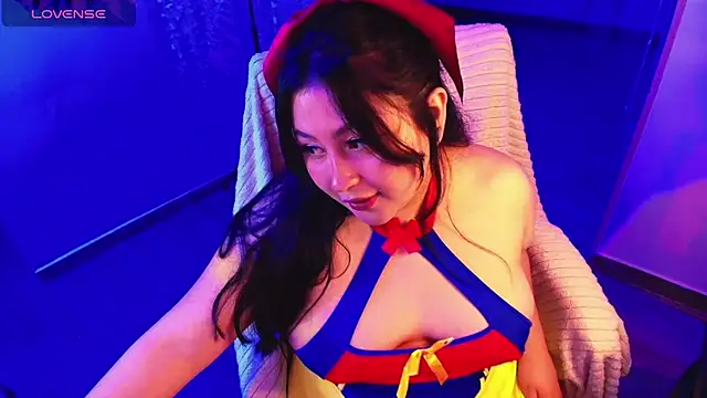 Sweet lenna online show from February 9, 2026, 8:46 pm