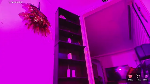 Sweet lenna online show from March 11, 2026, 1:00 am