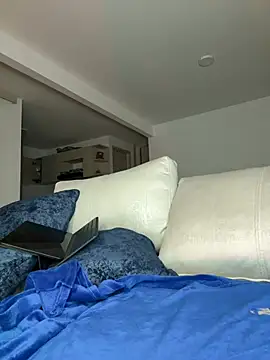 SASHASTRADA  online show from February 28, 2026, 2:01 am