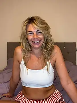 Scarlett the girlnextdoor online show from July 26, 2026, 5:59 am