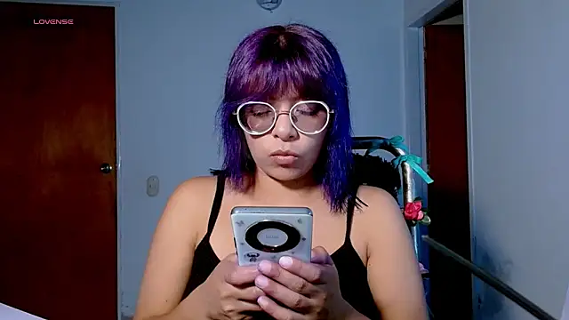 Princess Venus online show from May 19, 2026, 5:25 am