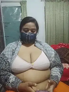 momo loves online show from February 17, 2026, 4:24 pm