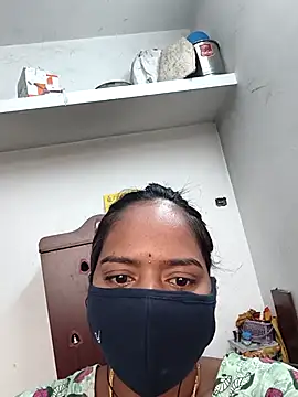 Tamil Hot Divya online show from January 11, 2026, 1:32 am