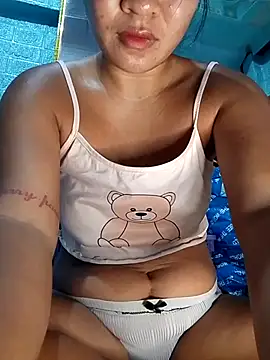 Snapshot of hel_lavente chatting on July 14, 2026, 10:37 pm hel lavente online show from July 14, 2026, 10:37 pm