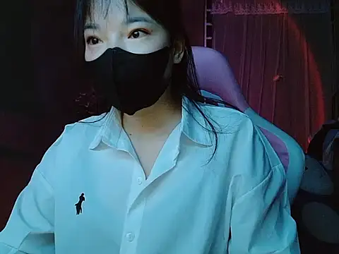 -Tamy- online show from March 18, 2026, 7:28 pm