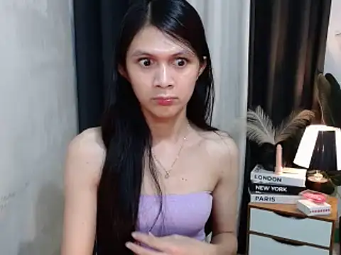 Pretty Lys online show from April 23, 2026, 8:46 am