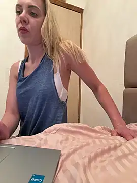 ElenaWhitmore online show from June 30, 2026, 7:48 pm