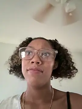 jojosbizarrelyf online show from February 17, 2026, 4:13 pm