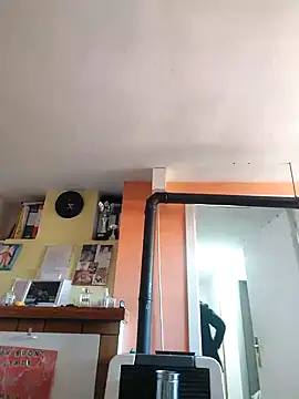 Snapshot of colosone chatting on February 21, 2025, 2:27 pm colosone online show from February 21, 2025, 2:27 pm