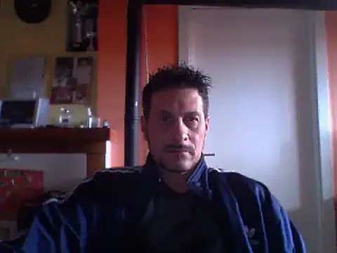 Snapshot of colosone chatting on March 1, 2025, 2:13 pm colosone online show from March 1, 2025, 2:13 pm