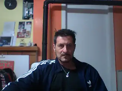 Snapshot of colosone chatting on March 3, 2025, 5:50 pm colosone online show from March 3, 2025, 5:50 pm