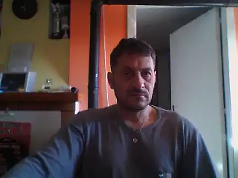 Snapshot of colosone chatting on March 13, 2025, 7:31 am colosone online show from March 13, 2025, 7:31 am