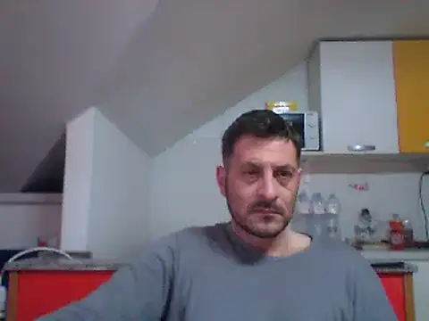 Snapshot of colosone chatting on March 15, 2025, 7:31 am colosone online show from March 15, 2025, 7:31 am