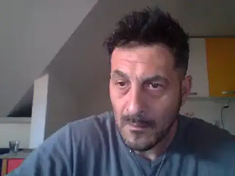 Snapshot of colosone chatting on March 16, 2025, 7:04 am colosone online show from March 16, 2025, 7:04 am