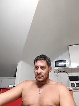 Snapshot of colosone chatting on September 24, 2025, 8:45 pm colosone online show from September 24, 2025, 8:45 pm