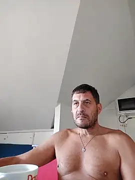 Snapshot of colosone chatting on September 27, 2025, 6:07 am colosone online show from September 27, 2025, 6:07 am