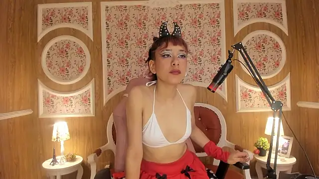 Snapshot of sweetkinkykloe chatting on January 14, 2026, 8:03 pm sweetkinkykloe online show from January 14, 2026, 8:03 pm