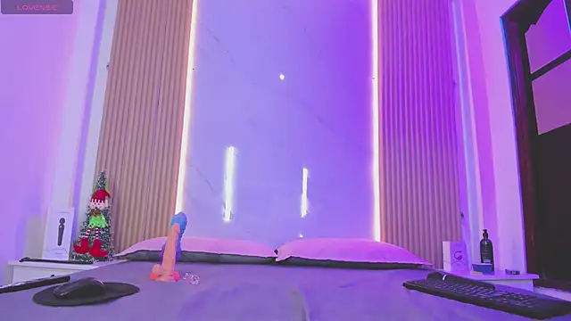 Snapshot of Samantha_m395 chatting on January 6, 2026, 2:32 pm Samantha m395 online show from January 6, 2026, 2:32 pm