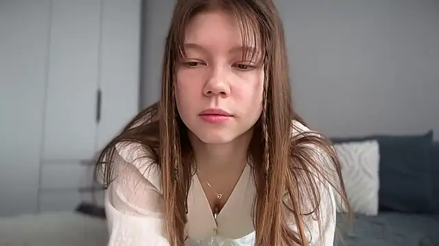 karalinhks online show from February 8, 2026, 7:23 am