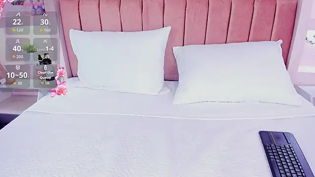 Katteyes   online show from April 13, 2026, 12:54 pm