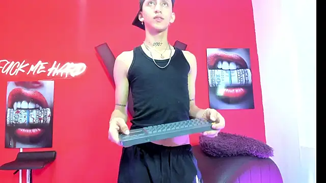 MAPOLA GREAT online show from April 3, 2026, 1:25 am