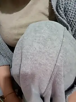 Snapshot of Tulip_Giang chatting on January 8, 2026, 3:42 am Tulip Giang online show from January 8, 2026, 3:42 am