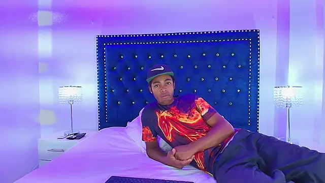 Cristal and luke online show from March 1, 2026, 3:30 am