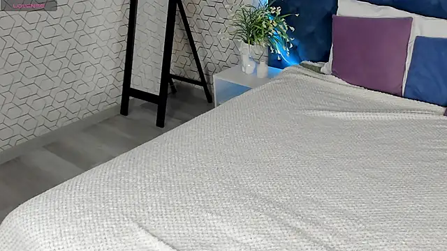 desiree doll online show from February 14, 2026, 1:02 am