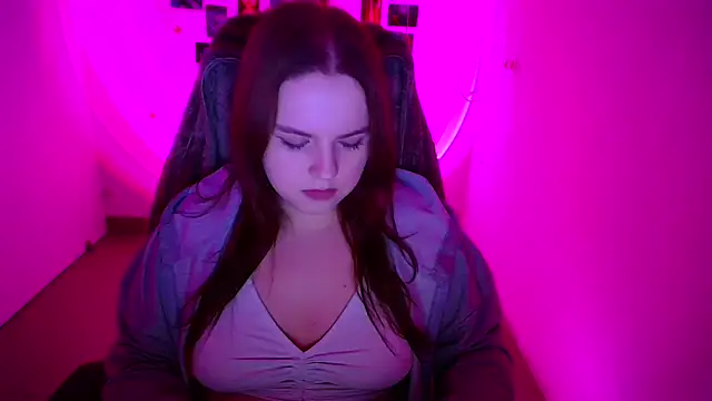 Snapshot of Kitty_Mia_Kitty chatting on February 14, 2026, 12:35 pm Kitty Mia Kitty online show from February 14, 2026, 12:35 pm