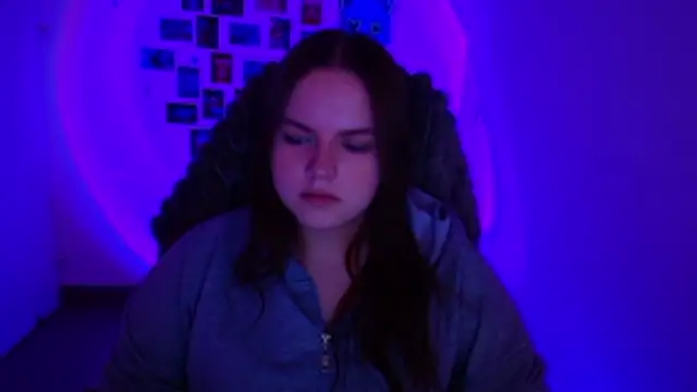 Snapshot of Kitty_Mia_Kitty chatting on February 21, 2026, 12:28 pm Kitty Mia Kitty online show from February 21, 2026, 12:28 pm