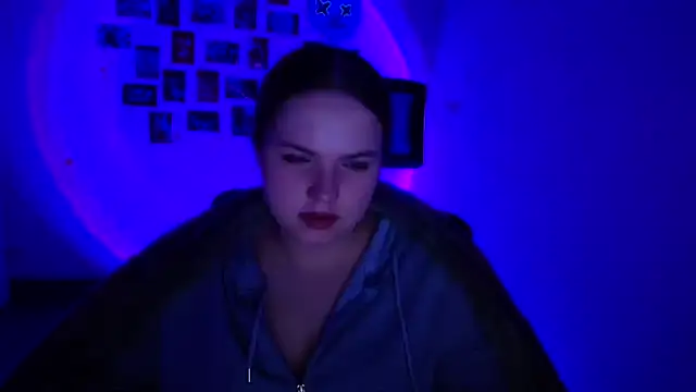 Snapshot of Kitty_Mia_Kitty chatting on February 23, 2026, 6:44 am Kitty Mia Kitty online show from February 23, 2026, 6:44 am