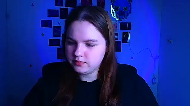 Kitty Mia Kitty online show from April 6, 2026, 6:03 am