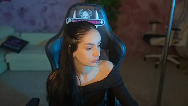Mila Rose054 online show from June 3, 2026, 4:48 am
