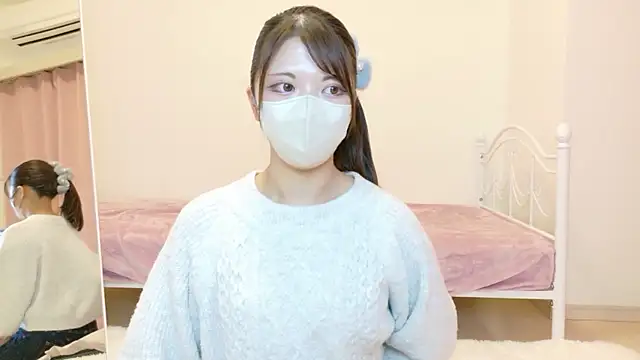 Snapshot of himarichan_v chatting on January 13, 2026, 2:44 pm himarichan v online show from January 13, 2026, 2:44 pm