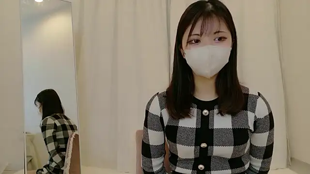 Snapshot of himarichan_v chatting on February 11, 2026, 3:28 pm himarichan v online show from February 11, 2026, 3:28 pm