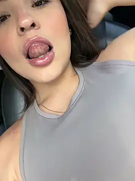 SofiaGomez444 online show from April 4, 2026, 5:21 pm