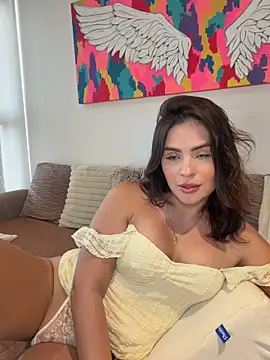 SofiaGomez444 online show from April 6, 2026, 4:52 pm