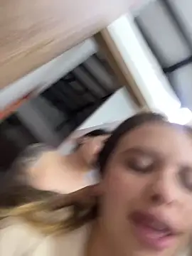 Snapshot of MARiana2619 chatting on March 5, 2026, 4:08 am MARiana2619 online show from March 5, 2026, 4:08 am