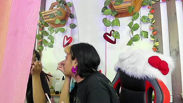 MeowMota  online show from June 6, 2026, 7:07 pm