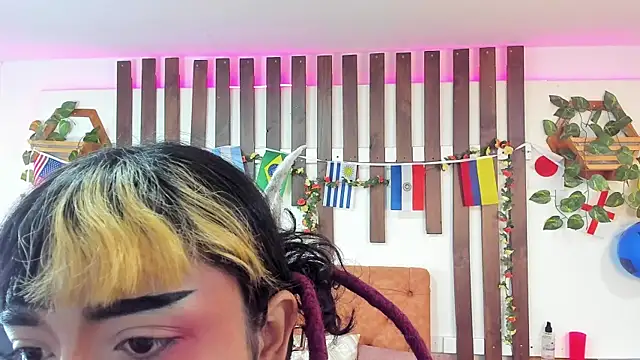 MeowMota  online show from July 9, 2026, 6:34 pm