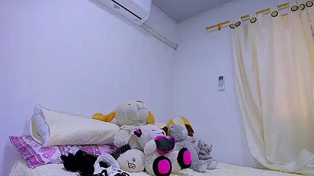 vennuss19 online show from March 3, 2026, 8:59 pm