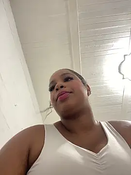 Snapshot of NataliaMillers chatting on February 25, 2026, 6:12 am NataliaMillers online show from February 25, 2026, 6:12 am