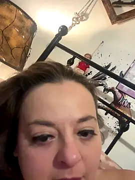 tightpussy694u online show from January 8, 2026, 5:15 pm